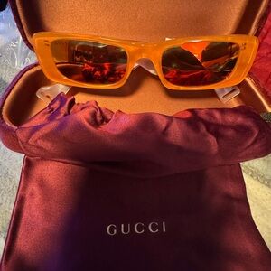 GUCCI Fluorescent Neon Orange Pearl Geometric Slim Sunglass GG0516S